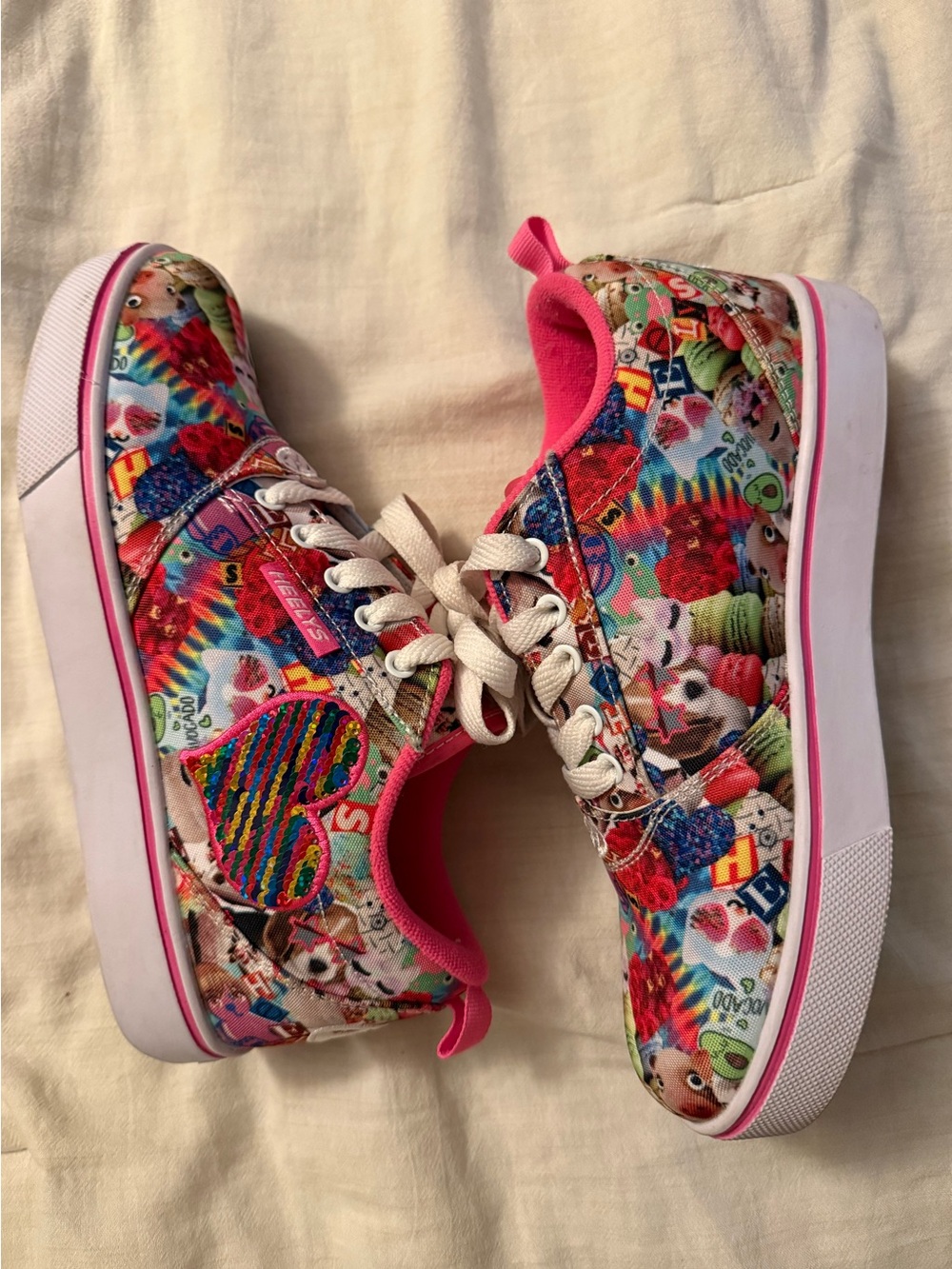 Heelys Kids Graffiti Sneakers with Pink Wheels and White Trim